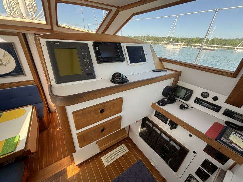 CUSTOM 45ft Sabre Yacht For Sale