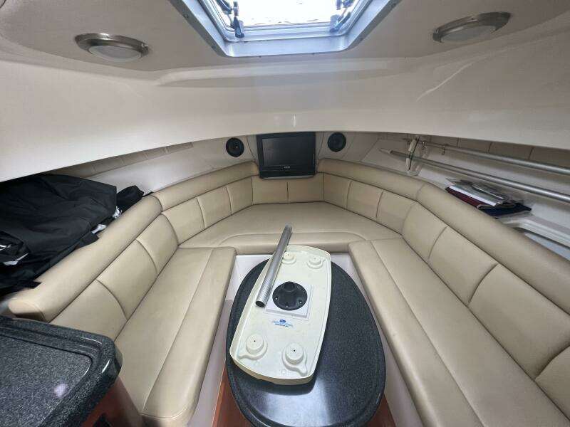 30ft Boston Whaler Yacht For Sale