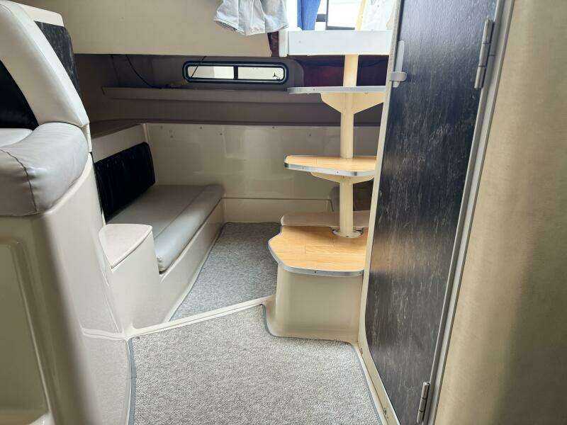 30ft Wellcraft Yacht For Sale