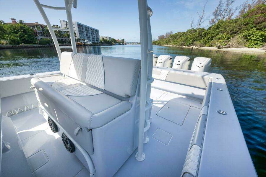 44ft Contender Yacht For Sale