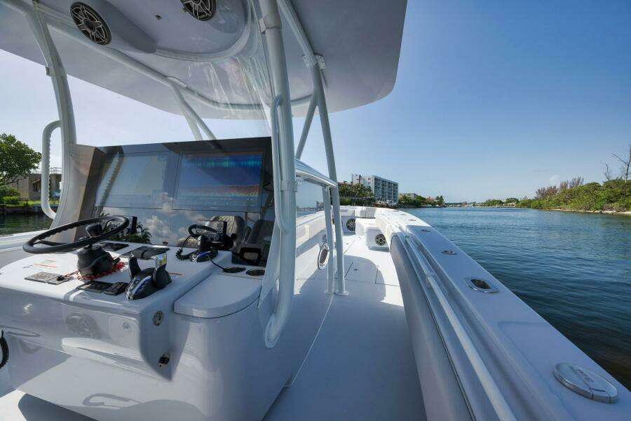 44ft Contender Yacht For Sale