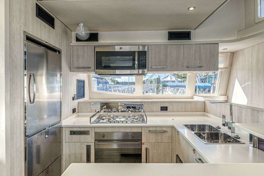 58ft Leopard Yacht For Sale