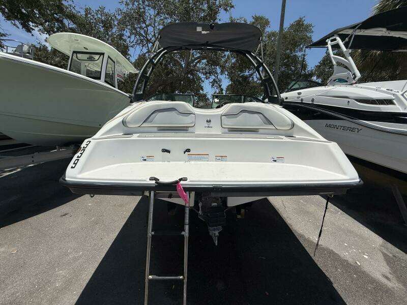 19ft Yamaha Boats Yacht For Sale