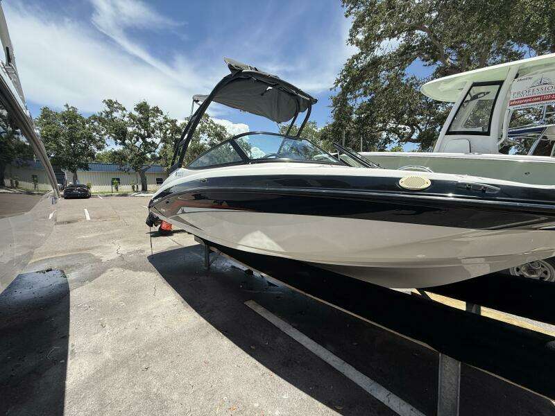 19ft Yamaha Boats Yacht For Sale