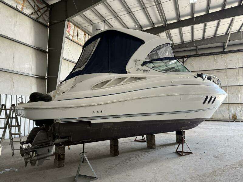 35ft Cruisers Yachts Yacht For Sale