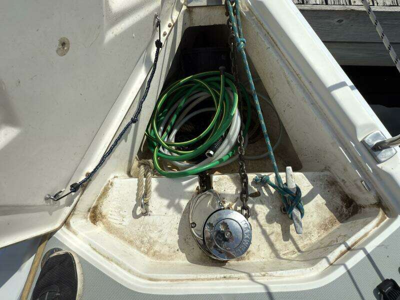33ft Hunter Yacht For Sale