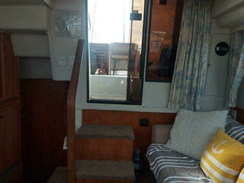 39ft Carver Yacht For Sale