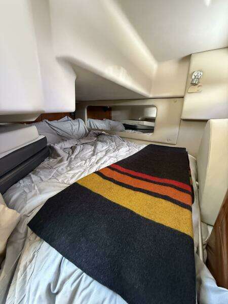 30ft Regal Yacht For Sale