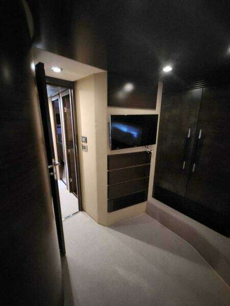 70ft Azimut Yacht For Sale