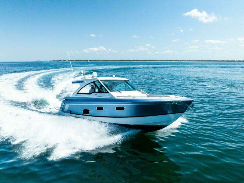 2021 Formula 380SSX MOTORBOATIN 
