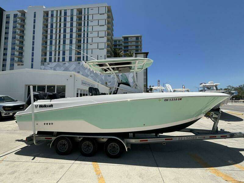 26ft Wellcraft Yacht For Sale