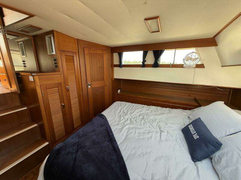 42ft Grand Banks Yacht For Sale