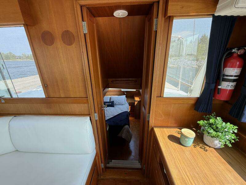 42ft Grand Banks Yacht For Sale