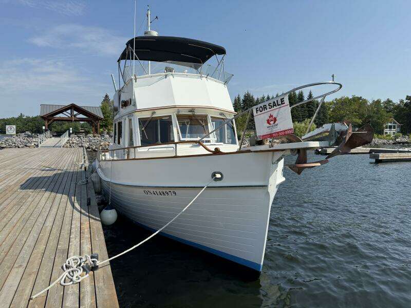42ft Grand Banks Yacht For Sale