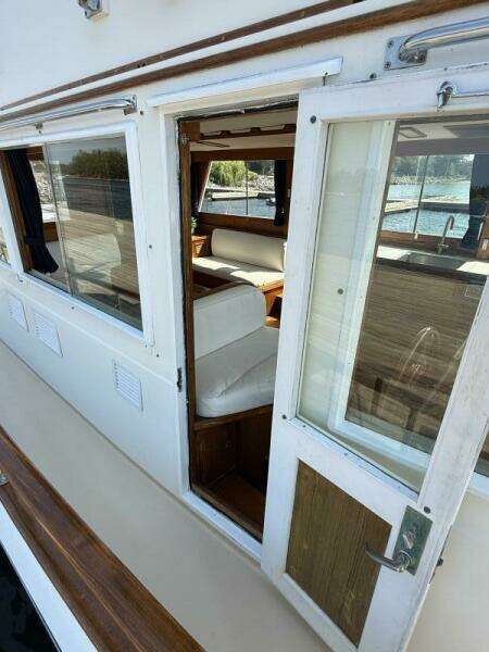 42ft Grand Banks Yacht For Sale