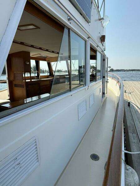 42ft Grand Banks Yacht For Sale