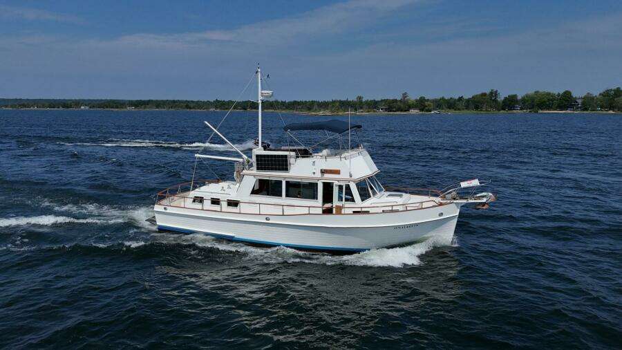 42ft Grand Banks Yacht For Sale
