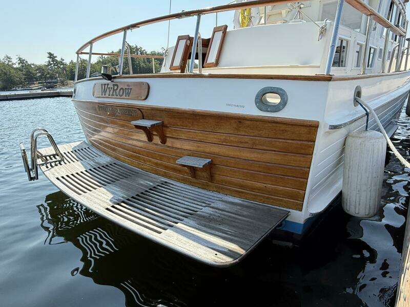 42ft Grand Banks Yacht For Sale