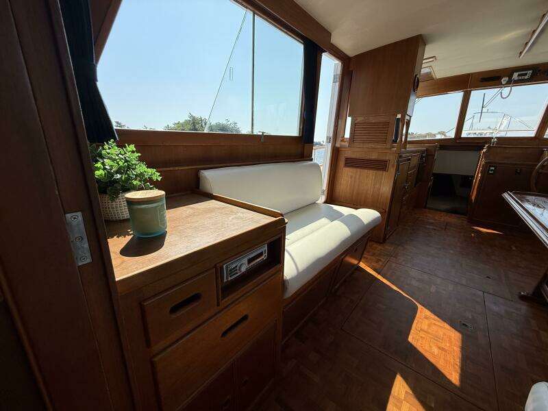 42ft Grand Banks Yacht For Sale