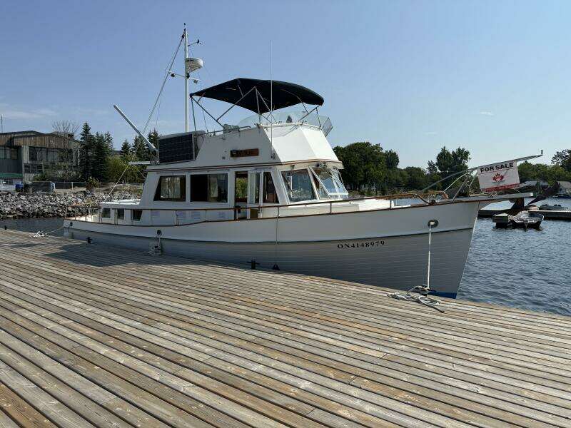 42ft Grand Banks Yacht For Sale