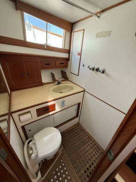 42ft Grand Banks Yacht For Sale