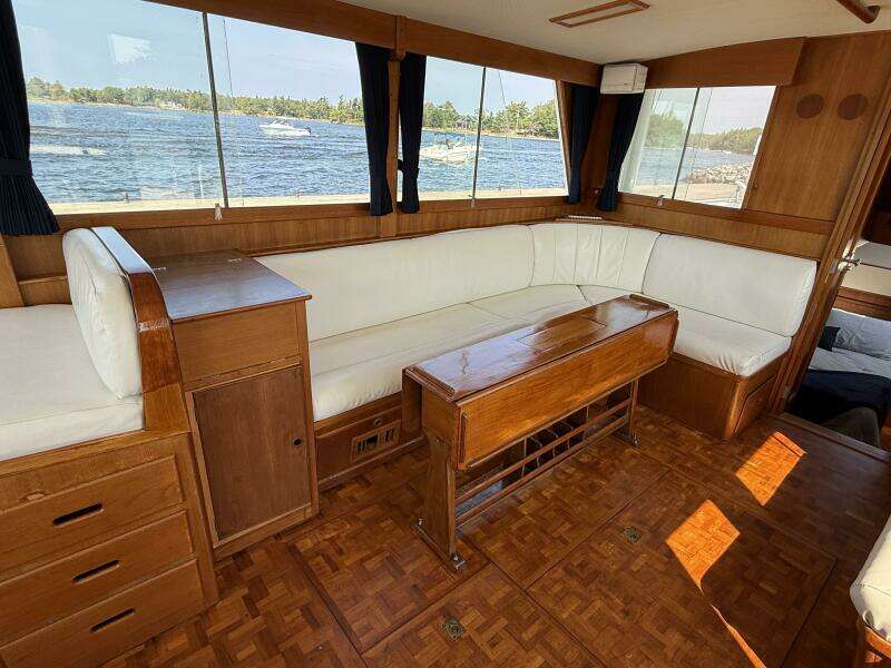 42ft Grand Banks Yacht For Sale