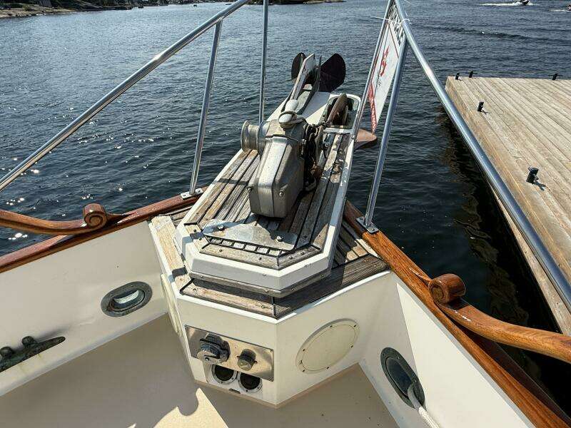 42ft Grand Banks Yacht For Sale