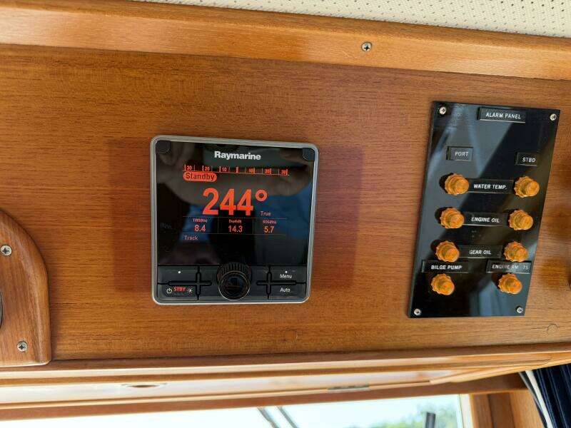 42ft Grand Banks Yacht For Sale