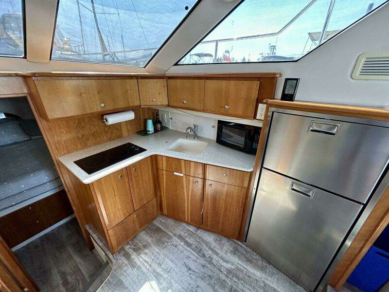 35ft Silverton Yacht For Sale