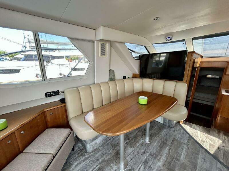 35ft Silverton Yacht For Sale