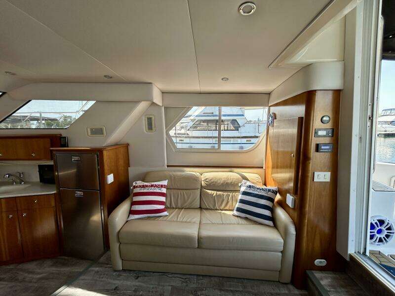 35ft Silverton Yacht For Sale