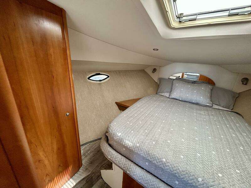 35ft Silverton Yacht For Sale