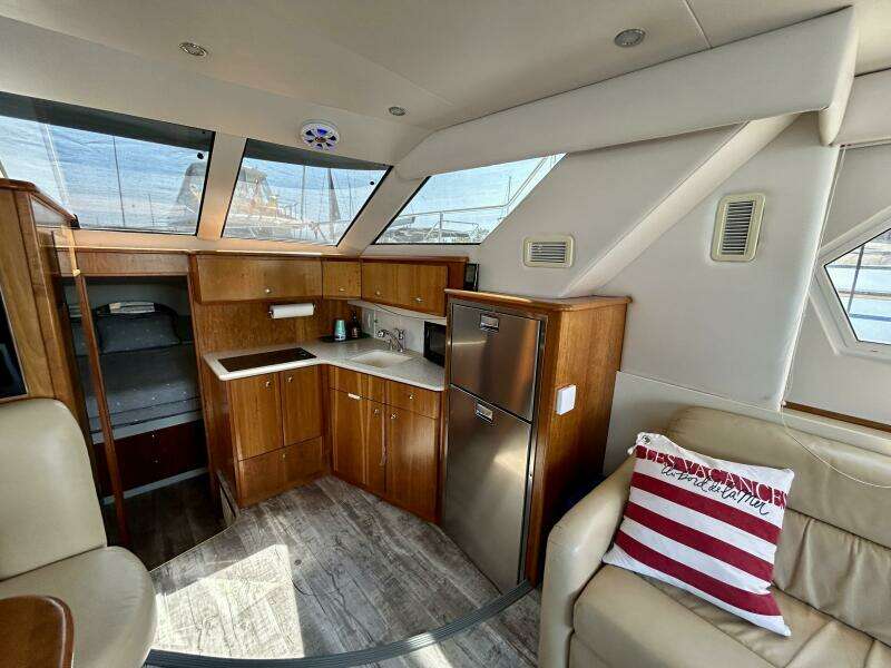 35ft Silverton Yacht For Sale