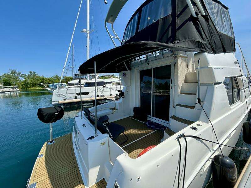 35ft Silverton Yacht For Sale