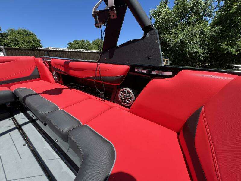 23ft Axis Yacht For Sale