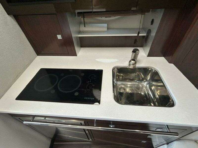 34ft Monterey Yacht For Sale