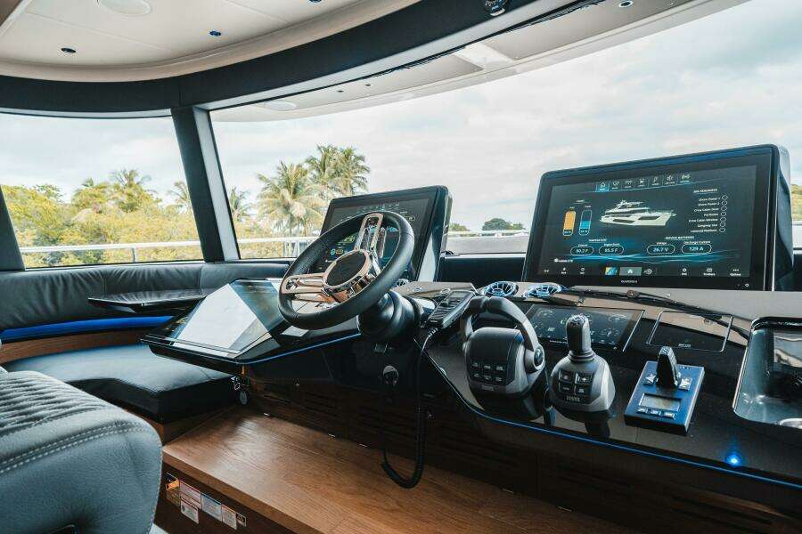 CHAMPAGNE PROBLEMS 75ft Absolute Yacht For Sale