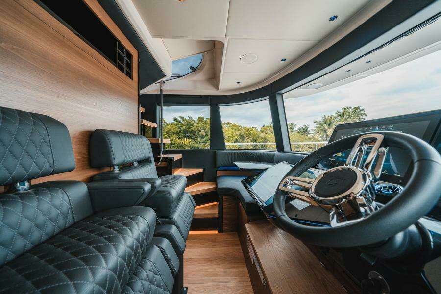 CHAMPAGNE PROBLEMS 75ft Absolute Yacht For Sale