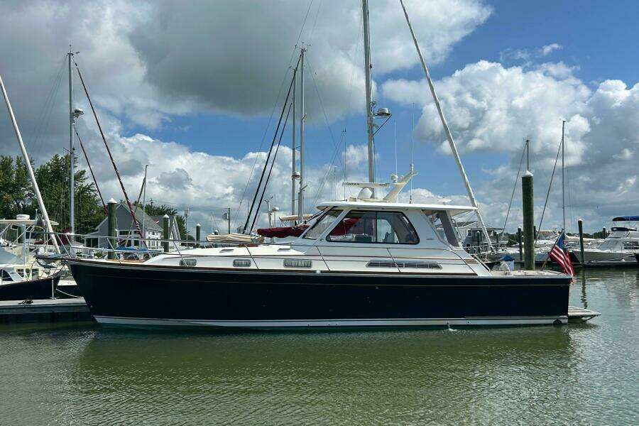 Bravo 42ft Sabre Yacht For Sale