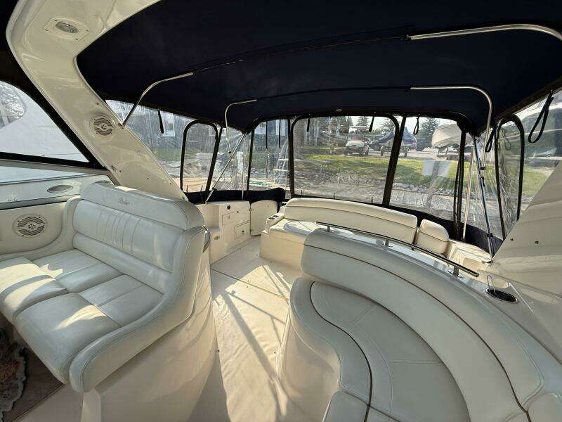 34ft Rinker Yacht For Sale