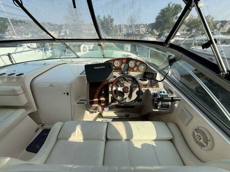 34ft Rinker Yacht For Sale