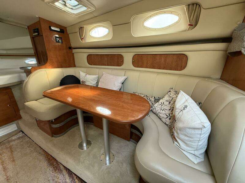 34ft Rinker Yacht For Sale