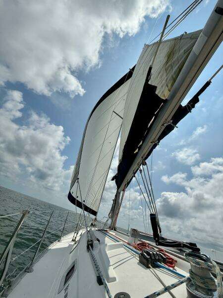 Folivora 34ft Jeanneau Yacht For Sale