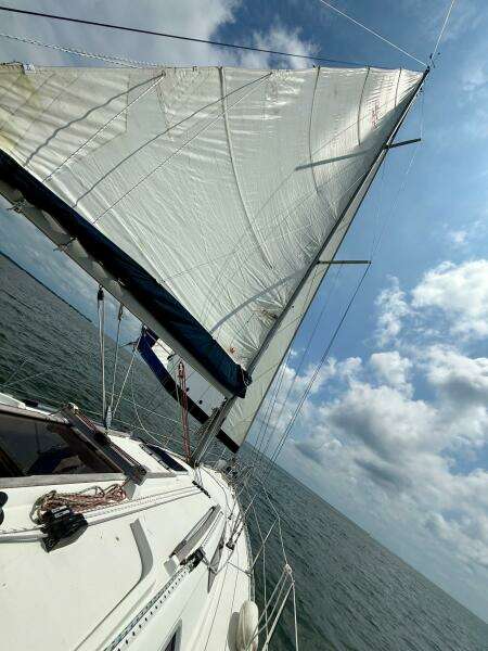Folivora 34ft Jeanneau Yacht For Sale
