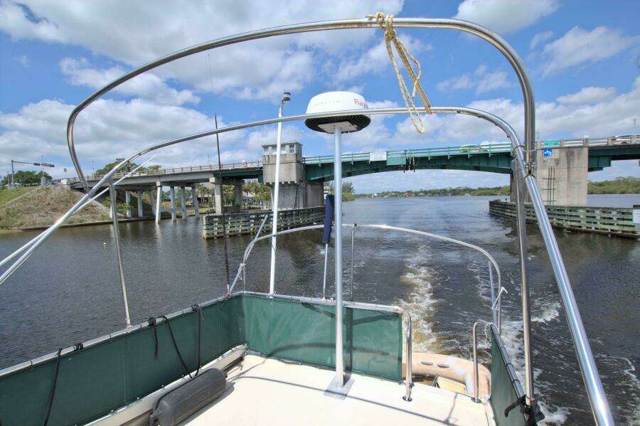 Escapade 31ft Camano Yacht For Sale