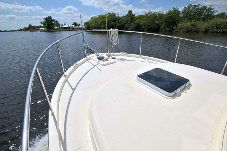 Escapade 31ft Camano Yacht For Sale