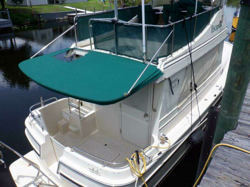 Escapade 31ft Camano Yacht For Sale