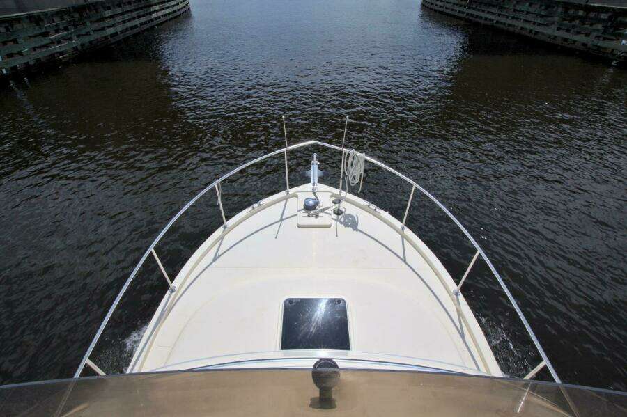 Escapade 31ft Camano Yacht For Sale