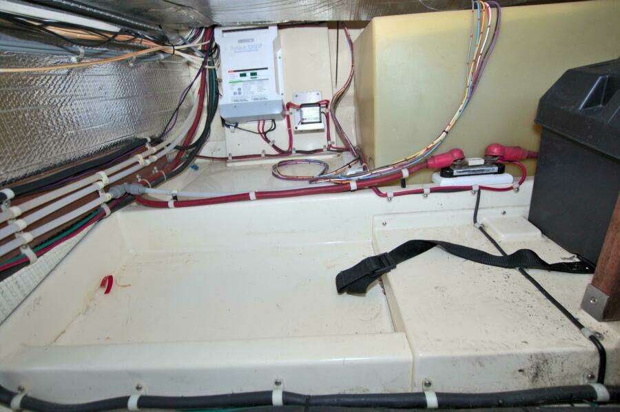 Escapade 31ft Camano Yacht For Sale