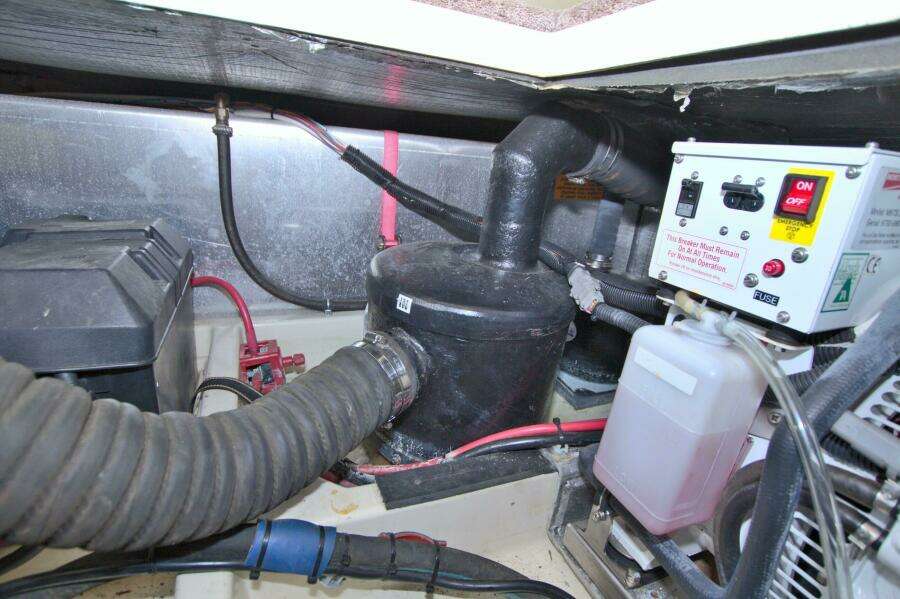 Escapade 31ft Camano Yacht For Sale